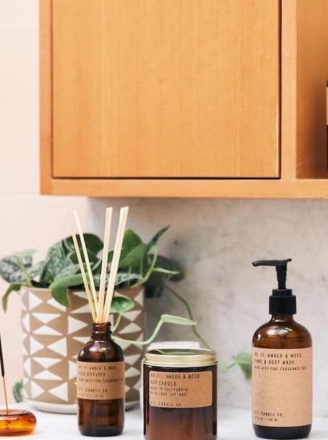 P F Candle Co. Duftlys No.11 Amber & Moss